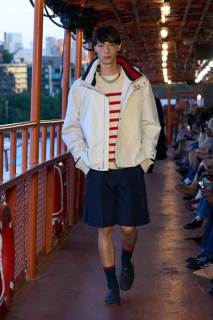 00024-tommy-hilfiger-spring-2025-ready-to-wear-credit-brand.jpg