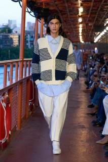 00054-tommy-hilfiger-spring-2025-ready-to-wear-credit-brand.jpg