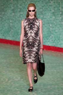 00017-tory-burch-spring-2025-ready-to-wear-credit-gorunway.jpg