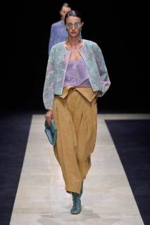 00060-emporio-armani-spring-2025-ready-to-wear-credit-gorunway.jpg