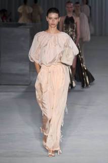 00023-philosophy-di-lorenzo-serafini-spring-2025-ready-to-wear-credit-gorunway.jpg