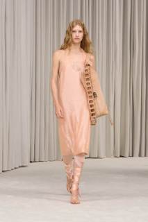 00025-ferragamo-spring-2025-ready-to-wear-credit-gorunway.jpg