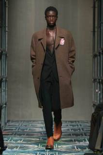 00023-prada-fall-2025-menswear-credit-gorunway.jpg