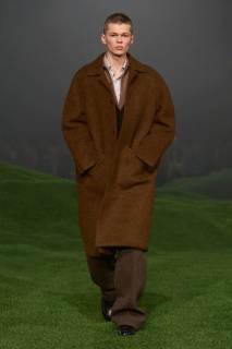 00025-zegna-fall-2025-menswear-credit-gorunway.jpg