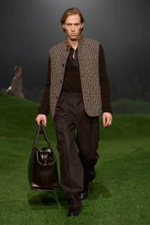 00015-zegna-fall-2025-menswear-credit-gorunway.jpg