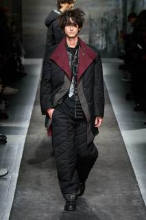 00007-yohji-yamamoto-fall-2025-menswear-credit-gorunway.jpg