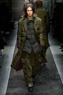 00024-yohji-yamamoto-fall-2025-menswear-credit-gorunway.jpg