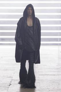 00012-rick-owens-fall-2025-menswear-credit-brand.jpg