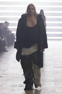 00018-rick-owens-fall-2025-menswear-credit-brand.jpg