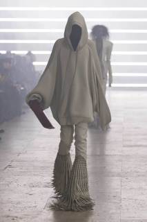 00023-rick-owens-fall-2025-menswear-credit-brand.jpg