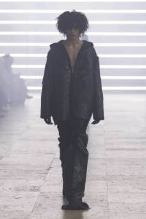 00031-rick-owens-fall-2025-menswear-credit-brand.jpg