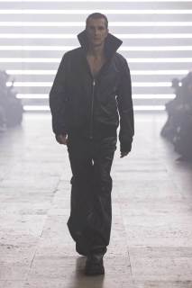 00044-rick-owens-fall-2025-menswear-credit-brand.jpg