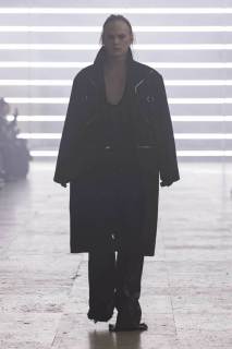 00046-rick-owens-fall-2025-menswear-credit-brand.jpg