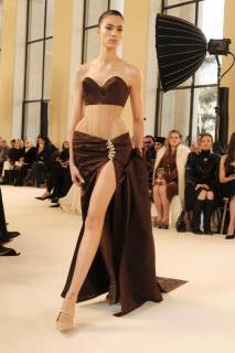 00033-schiaparelli-spring-2025-couture-credit-brand.jpg