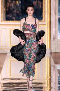 00021-zuhair-murad-spring-2025-couture-credit-gorunway