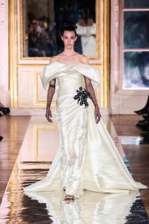 00040-zuhair-murad-spring-2025-couture-credit-gorunway