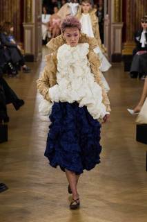 00018-viktor-and-rolf-spring-2025-couture-credit-gorunway