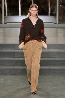 00016-tory-burch-fall-2025-ready-to-wear-credit-gorunway.jpg