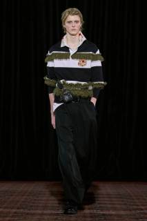 00009-simone-rocha-fall-2025-ready-to-wear-credit-gorunway.jpg