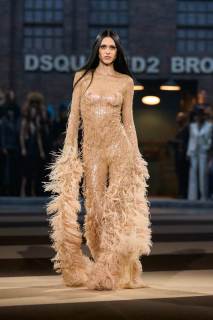 00067-dsquared2-fall-2025-ready-to-wear-credit-gorunway.jpg