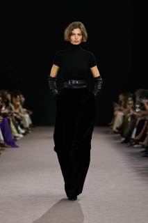 00041-max-mara-fall-2025-ready-to-wear-credit-gorunway.jpg