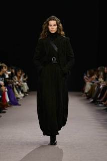 00030-max-mara-fall-2025-ready-to-wear-credit-gorunway.jpg