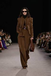 00017-max-mara-fall-2025-ready-to-wear-credit-gorunway.jpg