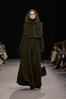 00026-max-mara-fall-2025-ready-to-wear-credit-gorunway.jpg