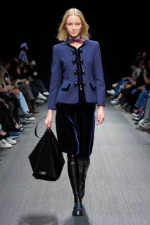 00026-emporio-armani-fall-2025-ready-to-wear-credit-gorunway.jpg