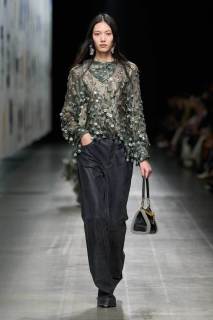 00027-etro-fall-2025-ready-to-wear-credit-gorunway.jpg