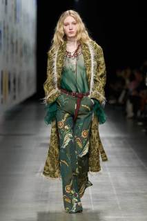 00052-etro-fall-2025-ready-to-wear-credit-gorunway.jpg