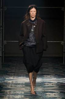 00050-prada-fall-2025-ready-to-wear-credit-gorunway.jpg