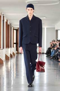 00005-bally-fall-2025-ready-to-wear-credit-gorunway.jpg