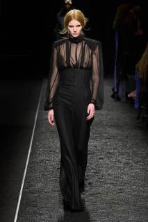 00025-nina-ricci-fall-2025-ready-to-wear-credit-gorunway.jpg