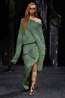 00025-acne-studios-fall-2023-ready-to-wear-credit-gorunway