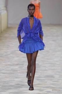 00008-alberta-ferretti-spring-2025-ready-to-wear-credit-gorunway.jpg