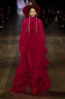 00014-alexander-mcqueen-fall-2025-ready-to-wear-credit-gorunway.jpg