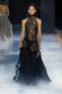 00045-alexander-mcqueen-spring-2025-ready-to-wear-credit-gorunway.jpg