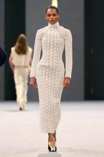 00048-balmain-fall-2025-ready-to-wear-credit-gorunway.jpg
