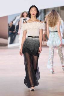 00031-chanel-spring-2025-couture-credit-gorunway