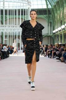 00001-chanel-spring-2025-ready-to-wear-credit-gorunway.jpg