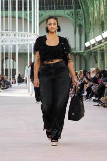 00057-chanel-spring-2025-ready-to-wear-credit-gorunway.jpg