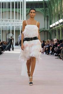 00070-chanel-spring-2025-ready-to-wear-credit-gorunway.jpg