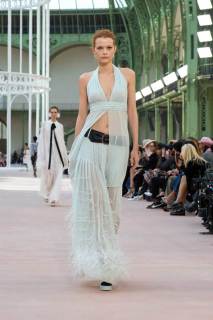 00076-chanel-spring-2025-ready-to-wear-credit-gorunway.jpg