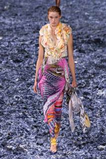 00068-diesel-spring-2025-ready-to-wear-credit-gorunway.jpg