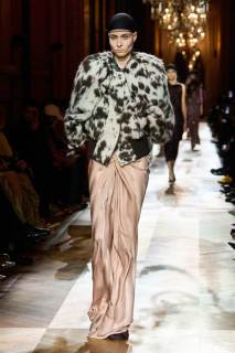 1_00025-dries-van-noten-fall-2025-ready-to-wear-credit-gorunway.jpg