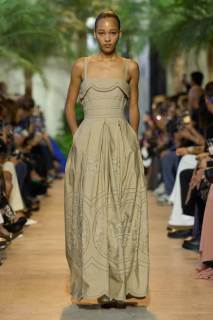 00013-elie-saab-spring-2025-ready-to-wear-credit-gorunway.jpg