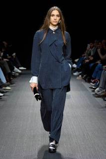 00018-emporio-armani-fall-2025-ready-to-wear-credit-gorunway.jpg