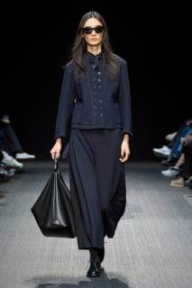 00023-emporio-armani-fall-2025-ready-to-wear-credit-gorunway.jpg