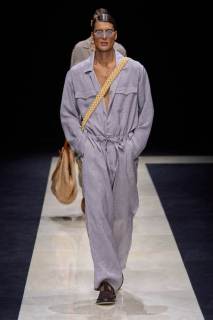 00056-emporio-armani-spring-2025-ready-to-wear-credit-gorunway.jpg